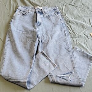 Women's Light Blue Straight Leg Jeans. A2.